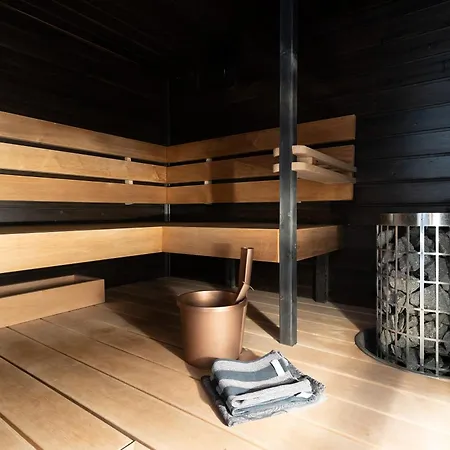 Rovaniemi, Cozy For 10 With Sauna