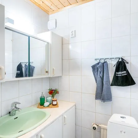 Rovaniemi, Cozy For 10 With Sauna شقة *