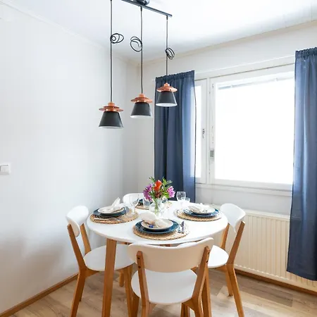 شقة Rovaniemi, Cozy For 10 With Sauna روفانييمي